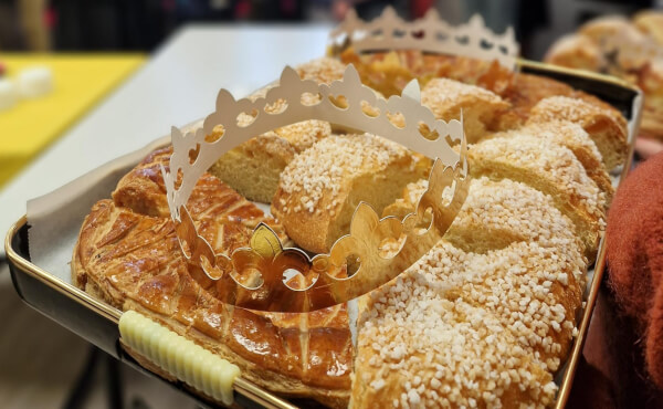 Partage de galette avec les bénévoles de la Paroisse